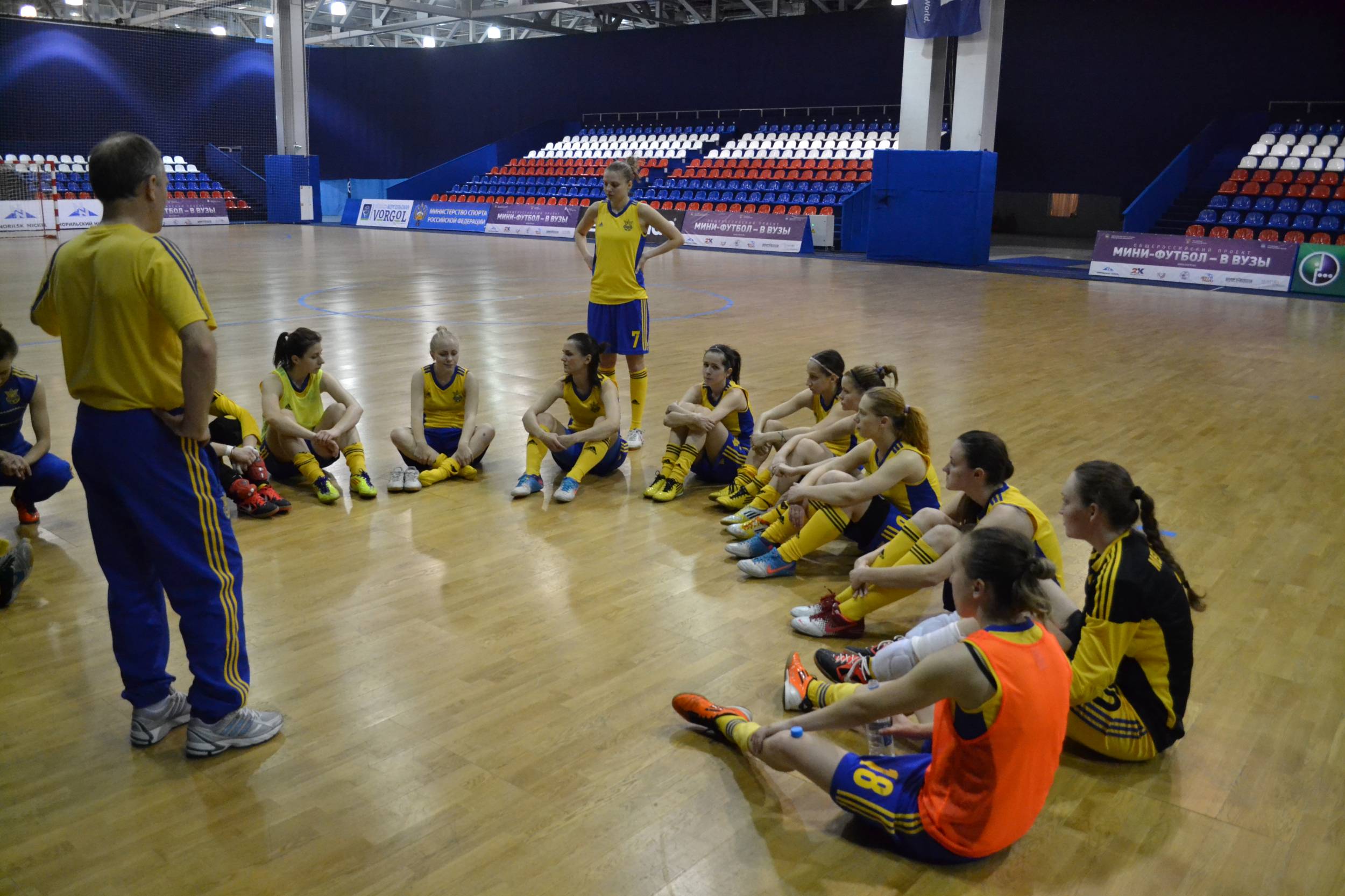 мини-футбол, женская сборная Украины, женская сборная России, посвященный 9 мая 2013, женский футзал, Международный женский турнир